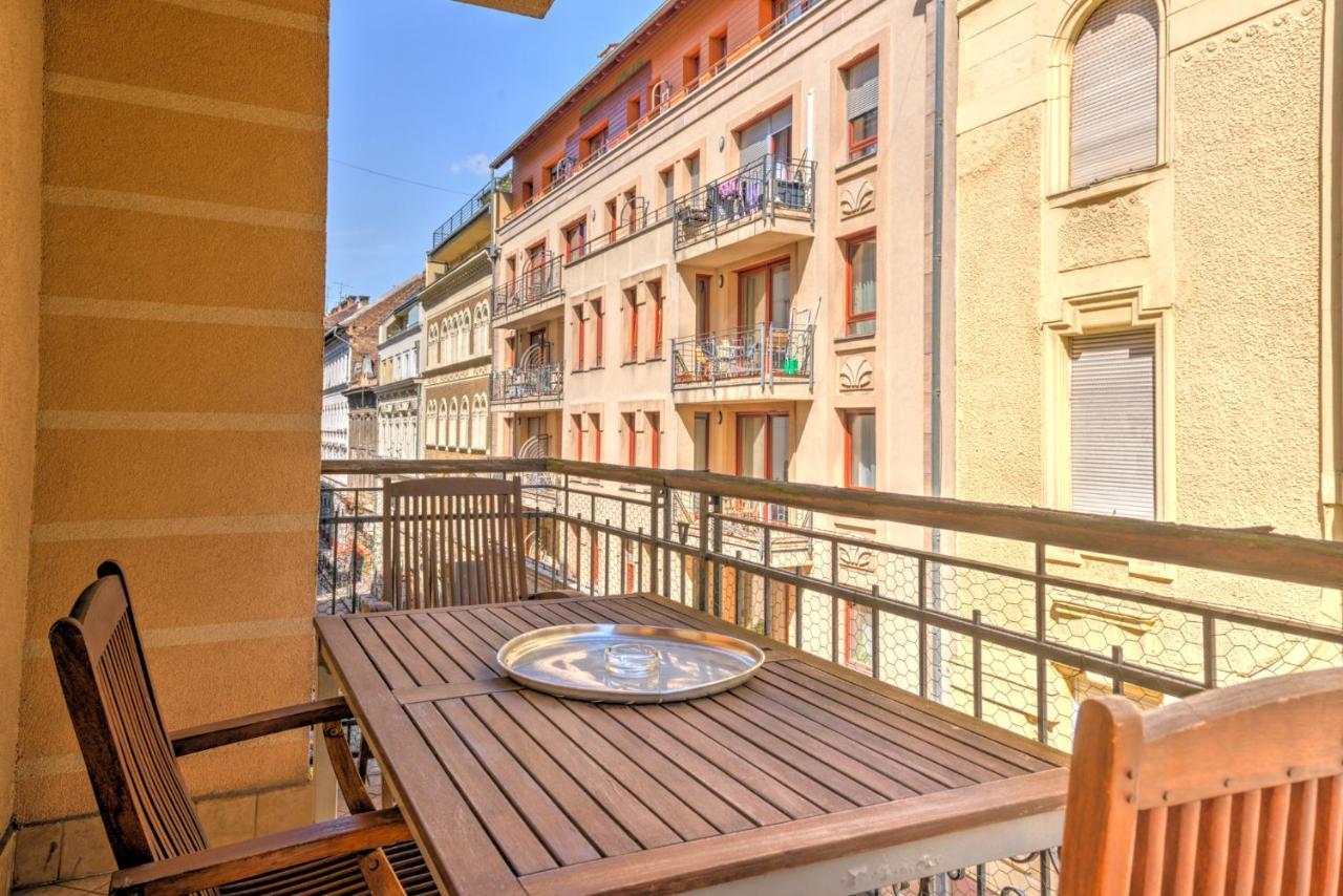 Central Downtown Apartments Budapest Exterior foto